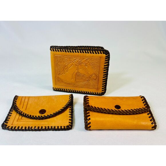 Vintage Hand Tooled 1950s/1960s Floral Leather Clutch Wallet Accessories - Picture 9 of 10